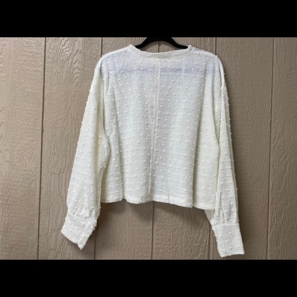 Very J boutique Cozy Cream swiss dot sweater | size medium & large - Picture 4 of 4